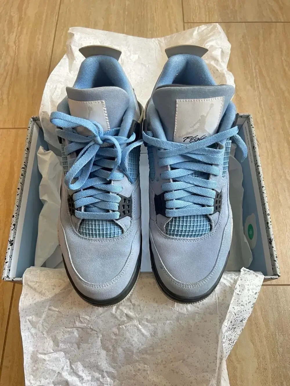 Size 9 - Air Jordan 4 Retro 'University Blue' (Good Condition)